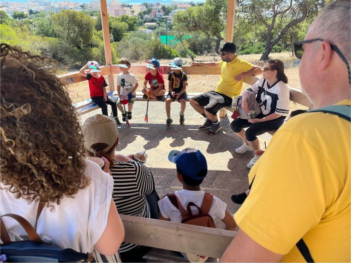 2ο Νηπιαγωγείο Ραφήνας: «Ένα πρωινό στο Οχυρό» – Καθαρισμός, βόμβες σπόρων και πικ νικ στην εξοχή!