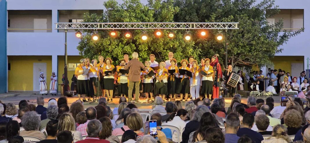 Λύκειο Ελληνίδων Ραφήνας: Καθηλωτική παράσταση – Ζωντανό πολιτιστικό οδοιπορικό