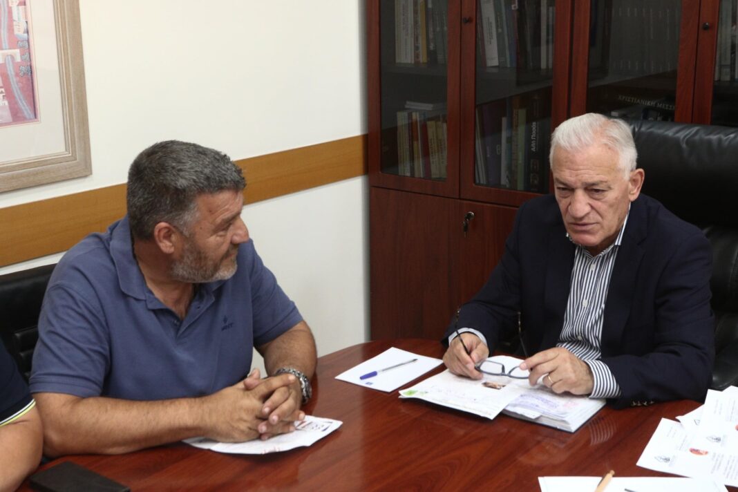 Συνάντηση Π.Ο.Ε.-Ο.Τ.Α. με Κ.Ε.Δ.Ε.: «Μέτωπο απέναντι στην αποδόμηση της Τοπικής Αυτοδιοίκησης»