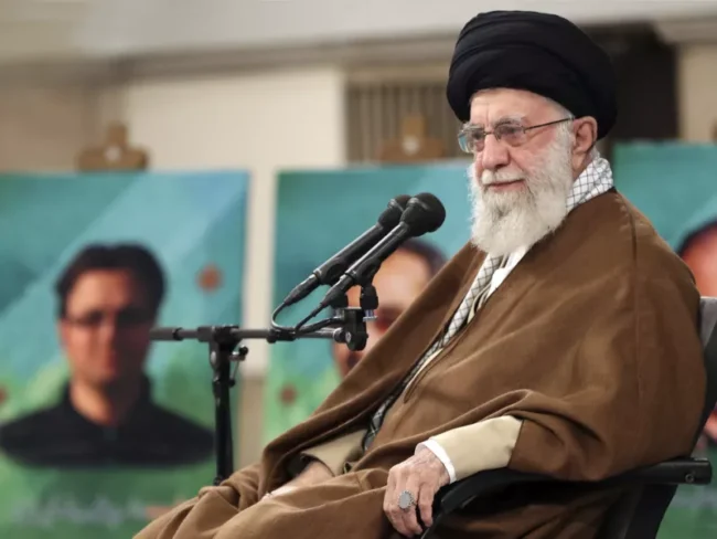 Χαμενέι: Η επίθεση στο Ιράν θα οδηγήσει το Ισραήλ στην καταστροφή του – RPN