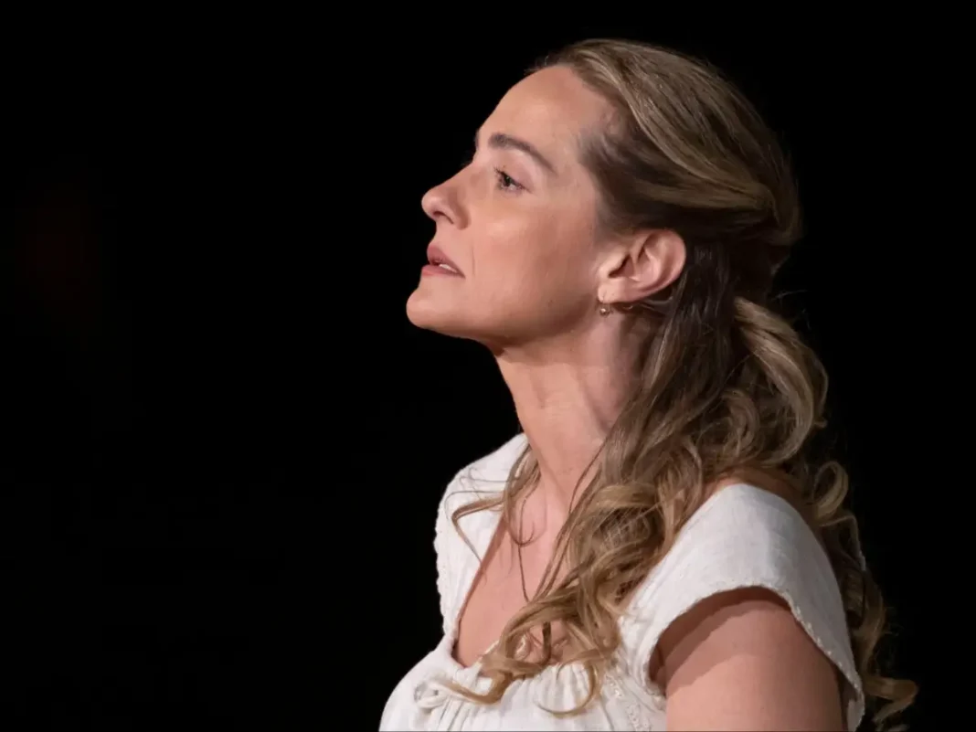 Αντίδραση Μποφίλιου για το σκηνικό με τον πατέρα της