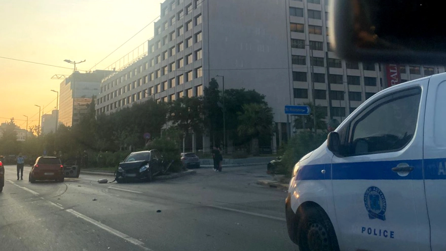 Σοβαρό τροχαίο στη Λεωφόρο Συγγρού – Πλαγιομετωπική σύγκρουση τα ξημερώματα – rpn