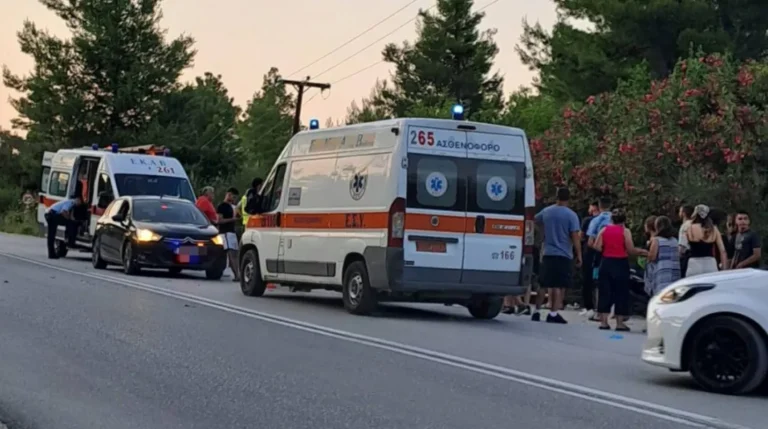 Μεθυσμένος και χωρίς δίπλωμα ο 19χρονος που έπεσε με αυτοκίνητο σε στάση λεωφορείου – Δύο τραυματίες – rpn