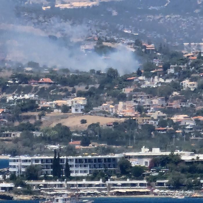 Φωτιά στο Κορωπί – καίγονται σπίτια – τραγική η κατάσταση – βίντεο- φωτο – rpn