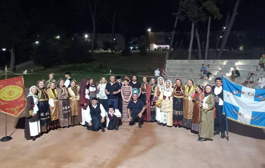 Λύκειο Ελληνίδων Ραφήνας: Μεταφέρει την Ελληνική Παράδοση και γνωρίζει τη Μεγάλη Ελλάδα