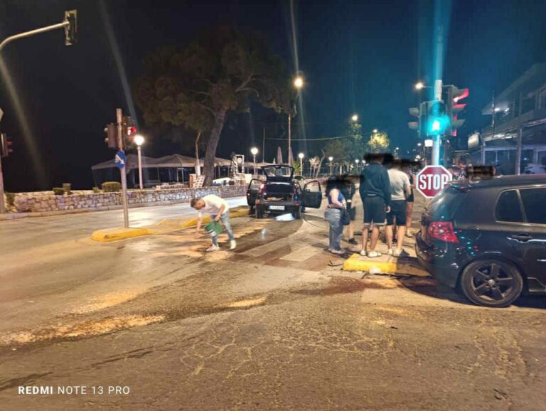 Αρτέμιδα: Τροχαίο ατύχημα τα ξημερώματα στην κεντρική διασταύρωση – διαλύθηκαν δυο αυτοκίνητα