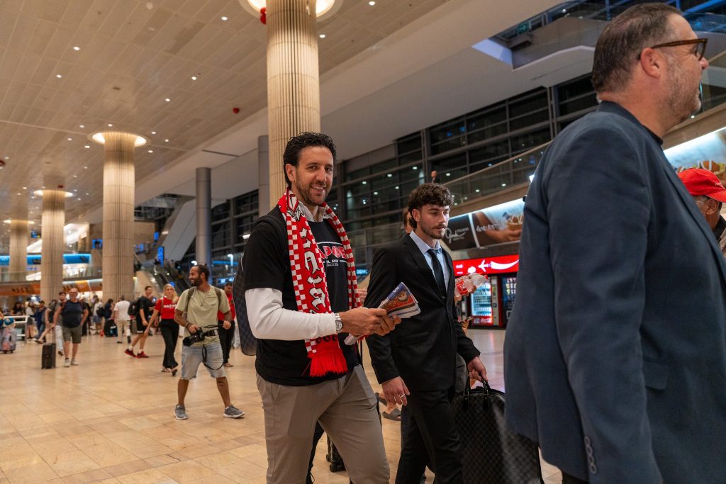 Άρχισαν τα όργανα για Μίτσιτς: «Πέταξε» από το Τελ Αβίβ λίγο πριν ηχήσουν σειρήνες για πυραυλικές επιθέσεις