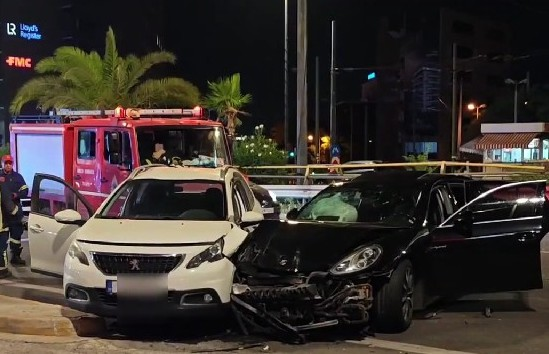 Καραμπόλα τριών αυτοκινήτων στη Συγγρού – Ένας τραυματίας