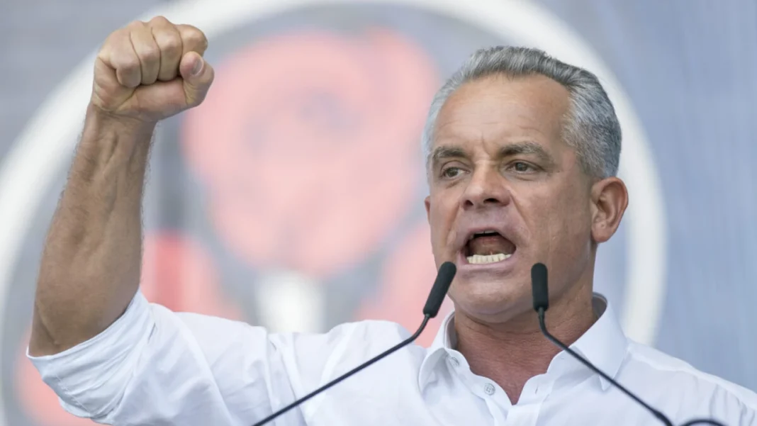 Σπάτα: Συνελήφθη στο αεροδρόμιο πρώην αρχηγός κόμματος της Μολδαβίας καταζητούμενος από την Interpol