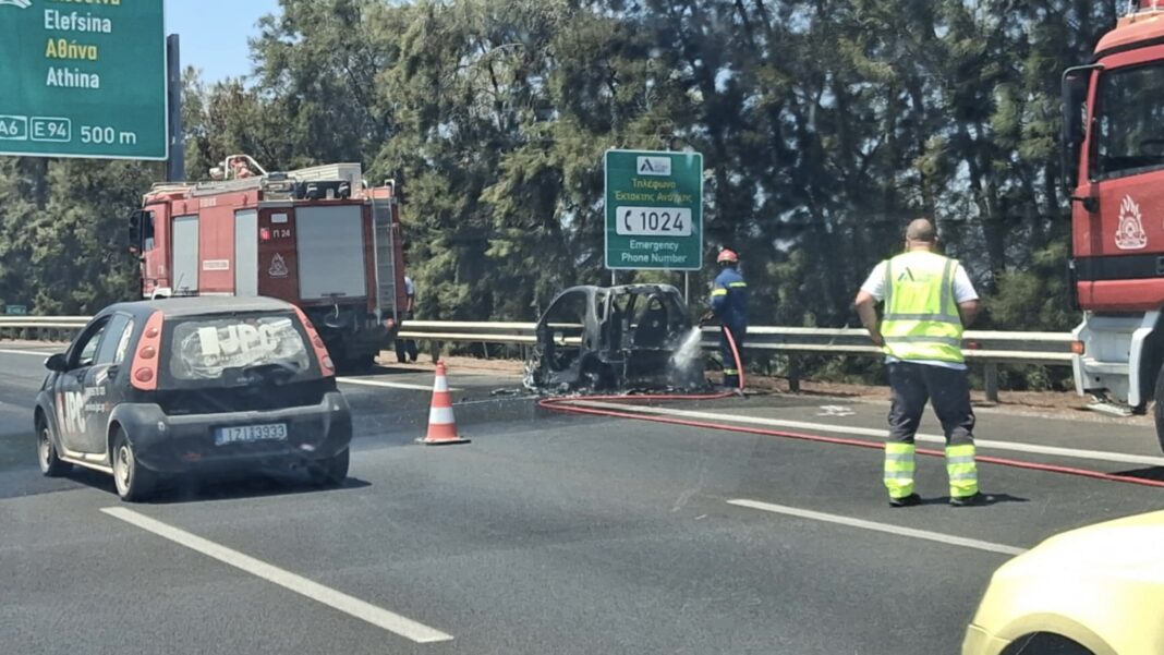 Αυτοκίνητο Smart έπιασε φωτιά στην Αττική Οδό – RPN