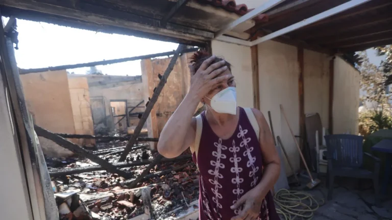 Στάχτη, συντρίμμια και απόγνωση: Η επόμενη ημέρα στο Κρυονέρι – rpn