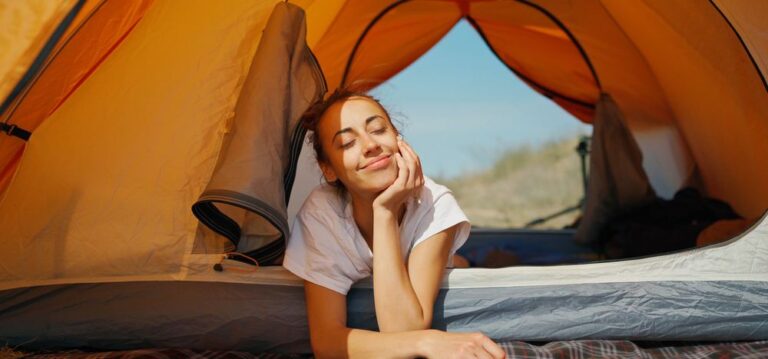 Ο δεκάλογος του καλού camper. Όλα όσα πρέπει να ξέρεις πριν πάρεις τα βουνά και τις παραλίες