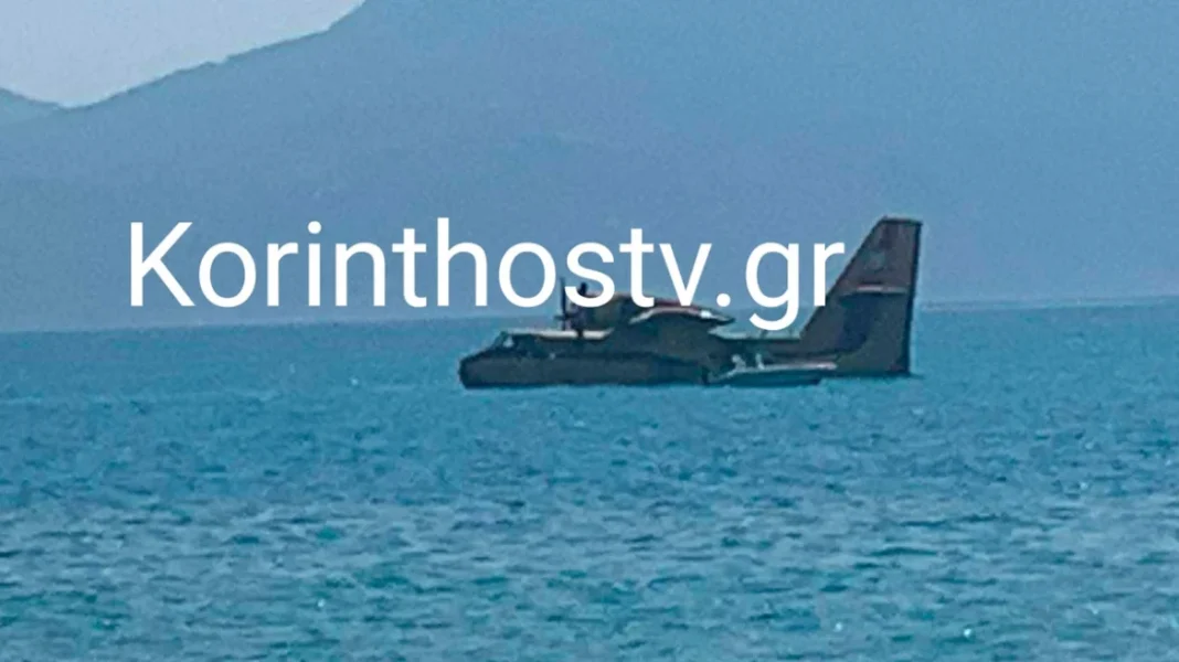 Αναγκαστική προσθαλάσσωση Canadair στον Κορινθιακό – νέες φωτογραφίες και βίντεο – rpn