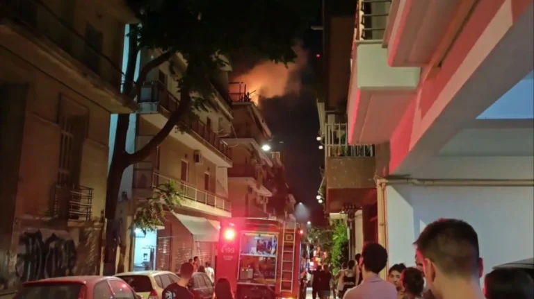 Φωτιά σε διαμέρισμα στον Λυκαβηττό: Στο νοσοκομείο μεταφέρθηκε ένας άνδρας – rpn