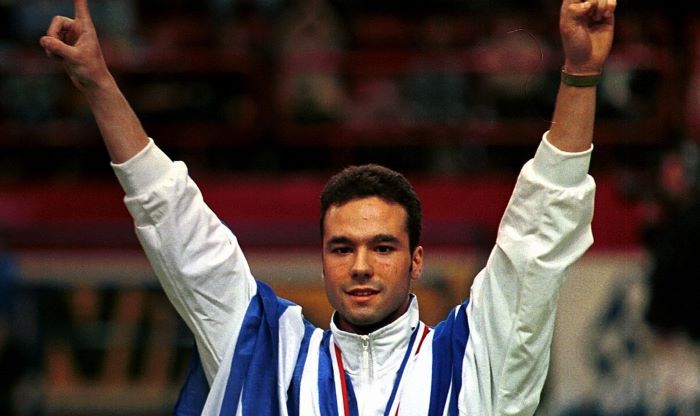 Βάρη: Έκλεψαν τα Μετάλλια του Παγκοσμιονίκη Χάρη Παπαδιά — «Μου έκλεψαν την αθλητική μου ιστορία» – rpn