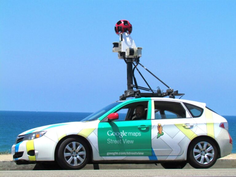 Street View με… λάθος θέα: Αποζημίωση 12.500 δολαρίων από την Google σε άντρα που φωτογράφισε γυμνό