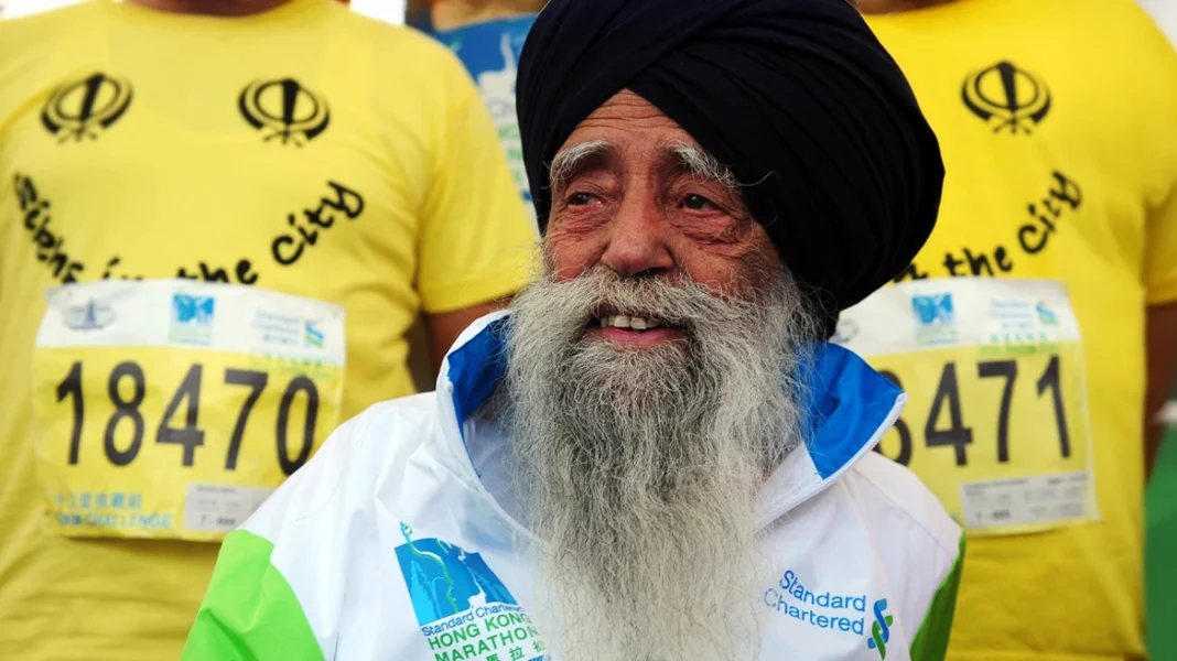 «Ο άνδρας με το τουρμπάνι» – Φάουτζα Σινγκ: Ο γηραιότερος μαραθωνοδρόμος στον κόσμο σκοτώθηκε σε τροχαίο