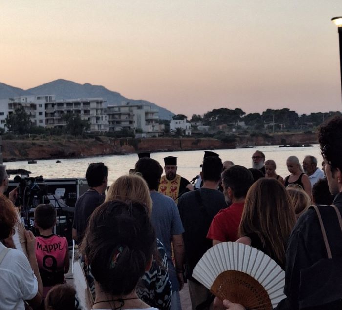 Νέος Βουτζάς – Μάτι: – Συγκλονιστική η παρουσία συγγενών στις εκδηλώσεις μνήμης (φωτο- βίντεο)