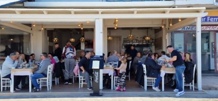 Λιμάνι Ραφήνας: Γαστρονομικό ταξίδι στη “Ψαροταβέρνα Γιώργος”-Εδώ όλα μυρίζουν θάλασσα – rpn