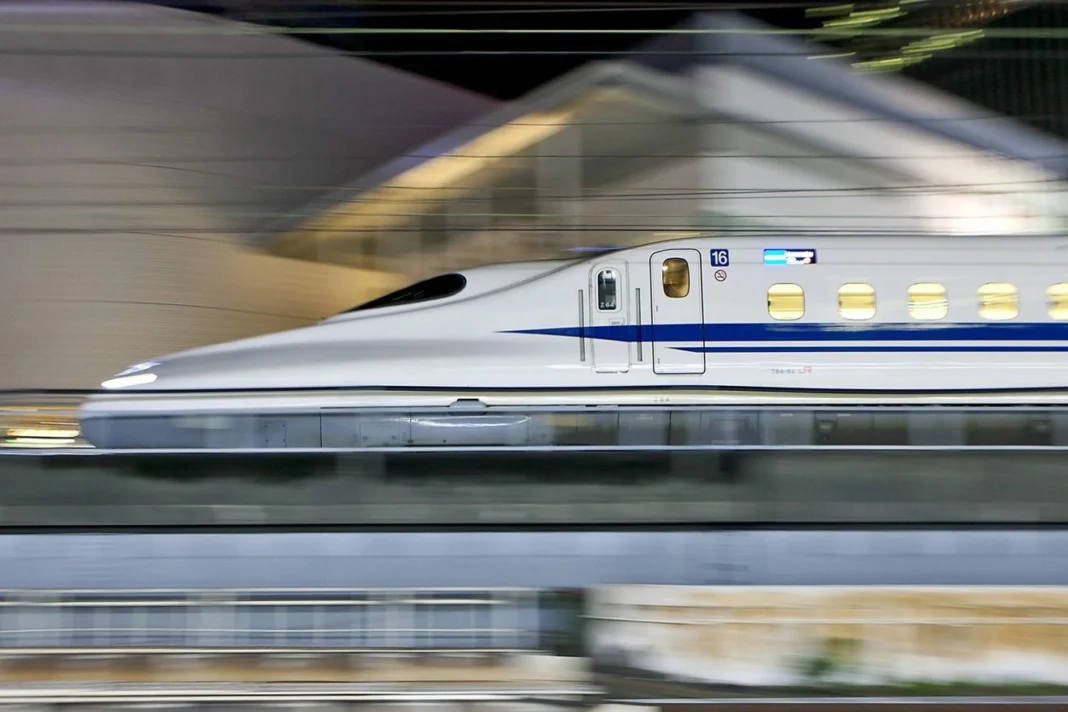 To τρένο που τρέχει με 200χλμ την ώρα επί 60 χρόνια και δεν είχε ποτέ δυστύχημα