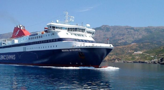 Απέπλευσε το «Blue Star Mykonos» μετά την άρση της απαγόρευσης απόπλου – rpn