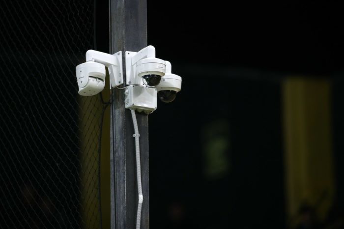 2.000 «έξυπνες» κάμερες στην Αττική για αυτόματες κλήσεις σε υπερβολική ταχύτητα και κόκκινα φανάρια – rpn