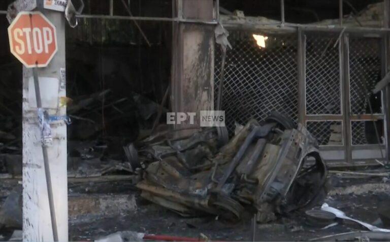 Τέσσερα τροχαία μέσα σε λίγες ώρες στην Αττική – Τρεις νεκροί και τρεις τραυματίες – rpn