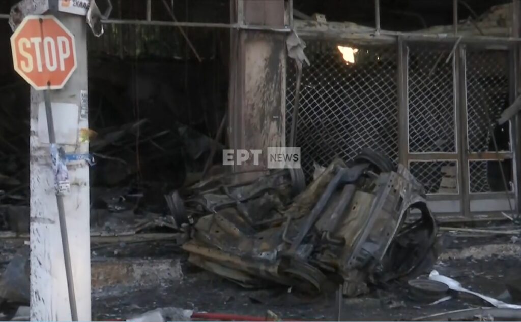 Τέσσερα τροχαία μέσα σε λίγες ώρες στην Αττική – Τρεις νεκροί και τρεις τραυματίες – rpn