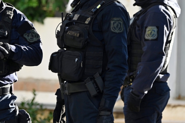 Κρήτη: Δεκάδες συλλήψεις σε εξάρθρωση εγκληματικής οργάνωσης – Ανάμεσά τους και ένστολοι