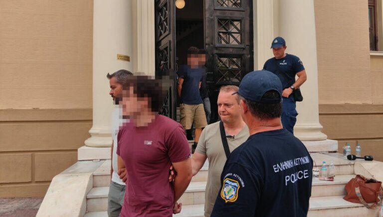 Πάτρα: Τέταρτη σύλληψη για τη φωτιά – 21χρονος φίλος του 25χρονου κατηγορείται για εμπρησμό κατά συναυτουργία – rpn