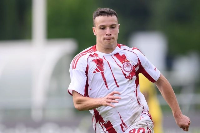 Αλ Τααβούν – Ολυμπιακός 1-2: Άλλη μια νίκη για τους ερυθρόλευκους, με λάμψη Πνευμονίδη