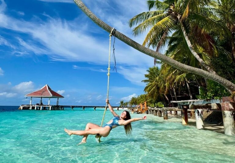 Ισπανίδα influencer «κόλλησε» σε αεροδρόμιο γιατί το ChatGPT της είπε ότι δεν χρειάζεται βίζα για να ταξιδέψει