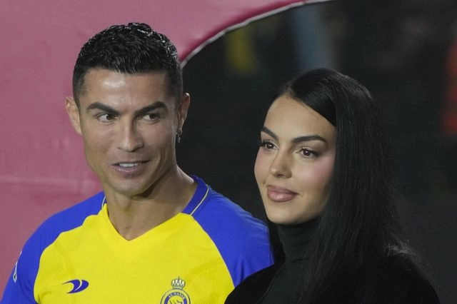 Κριστιάνο Ρονάλντο: Έκανε πρόταση γάμου στην αγαπημένη του Χεορχίνα – Το εκθαμβωτικό δαχτυλίδι