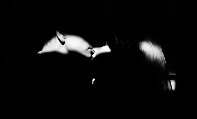 SITUATIONSHIP: ΟΤΑΝ ΜΙΑ ΣΧΕΣΗ ΔΕΝ ΕΧΕΙ ΟΝΟΜΑ Η ΚΑΤΙ ΠΙΟ ΠΕΡΙΠΛΟΚΟ;