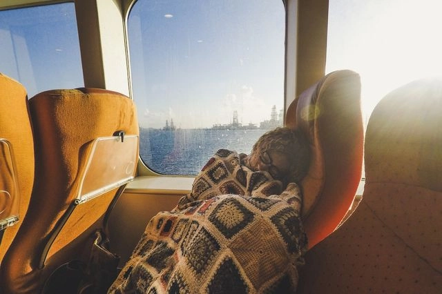 Γιατί κάνει τόσο κρύο μέσα στα πλοία