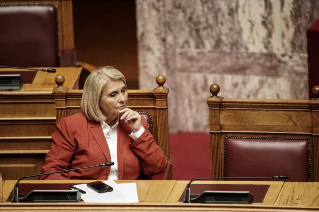 Γιατί μιλούν και προκαλούν ανθρώπους που καταστρέφονται;