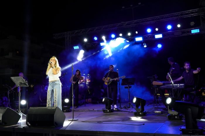 Γέρακας: Χιλιάδες κόσμου στην συναυλία με την Μελίνα Ασλανίδου – rpn