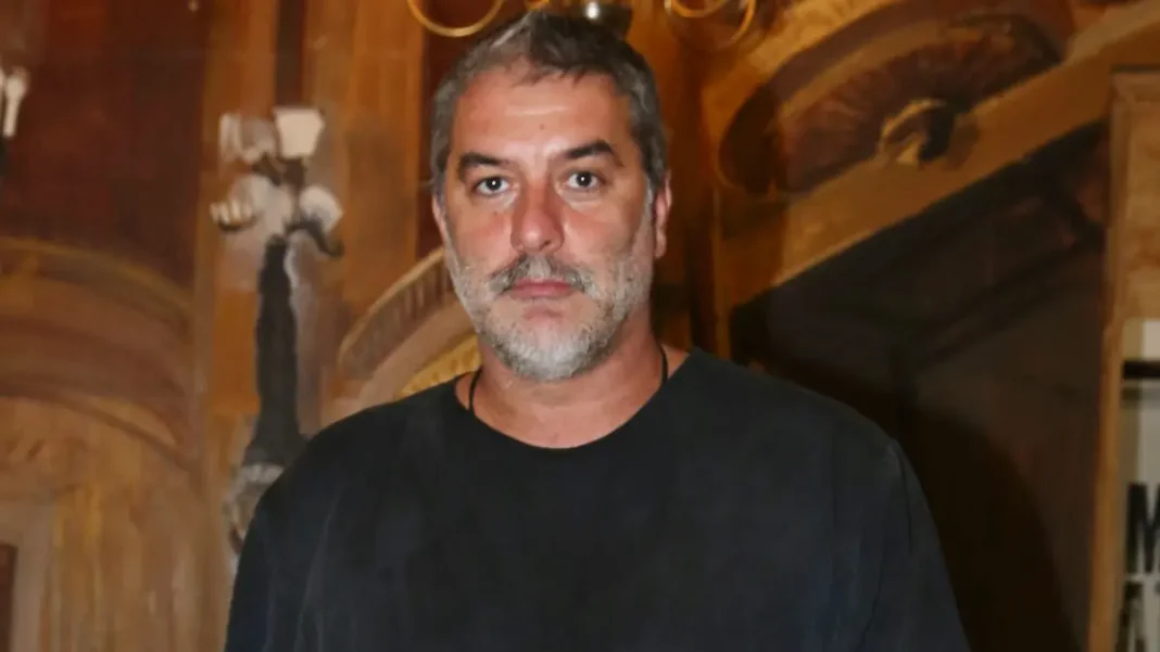 Μπισμπίκης: Παρουσιάστηκε στην Τροχαία – Φέρεται να προκάλεσε ζημιές σε αυτοκίνητα και να εγκατέλειψε το σημείο