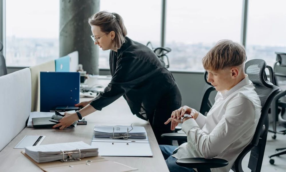 Η νέα εποχή εργασίας: Η Gen Z απορρίπτει την «κλασική» πορεία για την άνοδο στην ιεραρχία