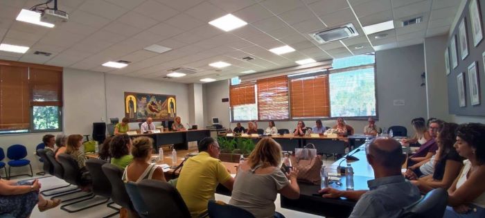 Συνάντηση της Δημάρχου Ραφήνας – Πικερμίου με τις Διευθύντριες και τους Διευθυντές των Σχολείων εν όψει της νέας σχολικής χρονιάς