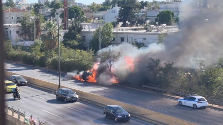 Φωτιά σε αυτοκίνητο στην Κηφισίας – Στιγμές πανικού στο ύψος του «Υγεία»