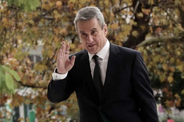 Ο Λοβέρδος παίζει ντραμς με τα νεύρα των νεοδημοκρατών