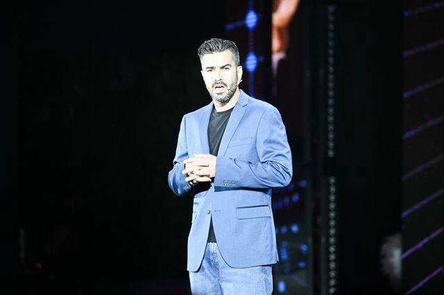 Γιάννης Τσιμιτσέλης: “Το κεφάλαιο Ουγγαρέζος έχει τελειώσει – Δεν θα μου κάνει μαθήματα φιλίας”