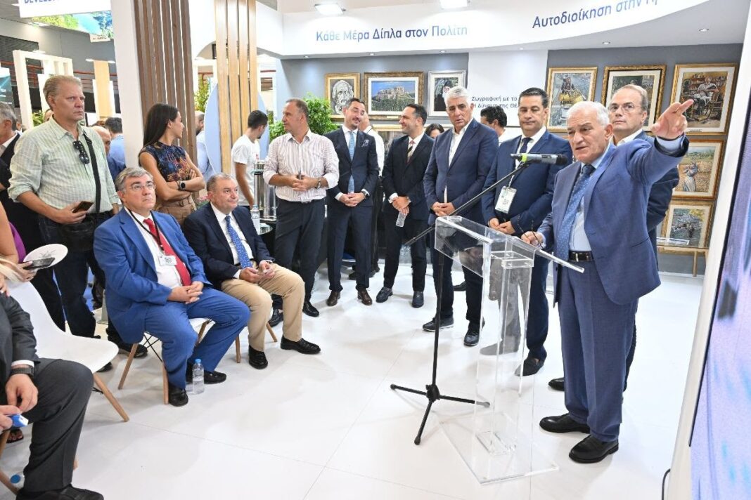 Τον εθνικό στόχο της πρωτοβάθμιας αυτοδιοίκησης έθεσε ο πρόεδρος της ΚΕΔΕ