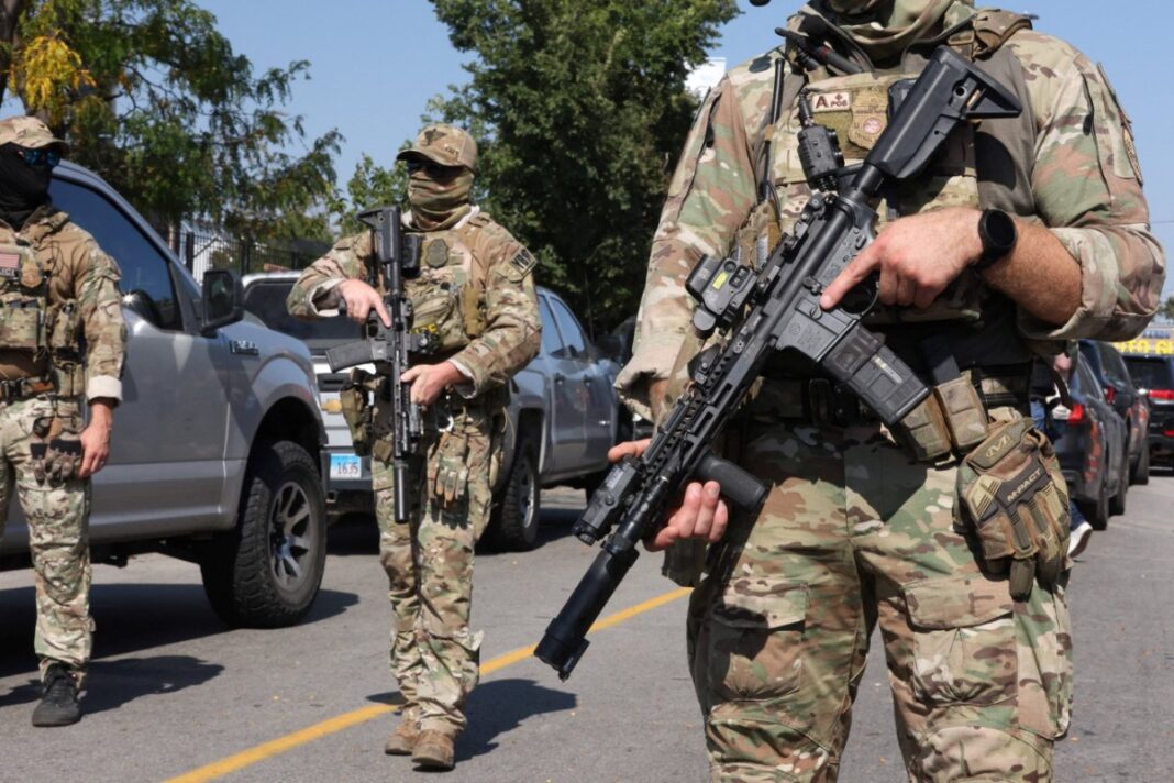 Ο Τραμπ ζητά τη σύλληψη του κυβερνήτη του Ιλινόις και του δημάρχου του Σικάγο – Ετοιμάζεται η Εθνοφρουρά