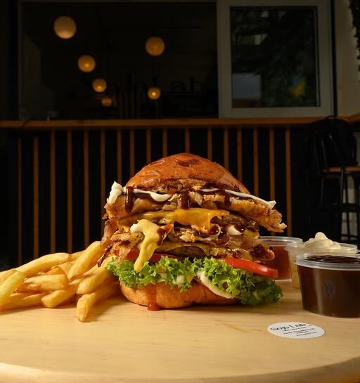 DOUBLE SOJO – Το απόλυτο burger για τους αληθινά πεινασμένους! Πικέρμι