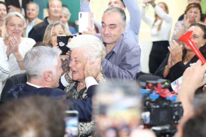 Έφυγε από τη ζωή η μητέρα του Δημάρχου Παιανίας Ισίδωρου Μάδη -”Θα σε αγαπώ για πάντα”