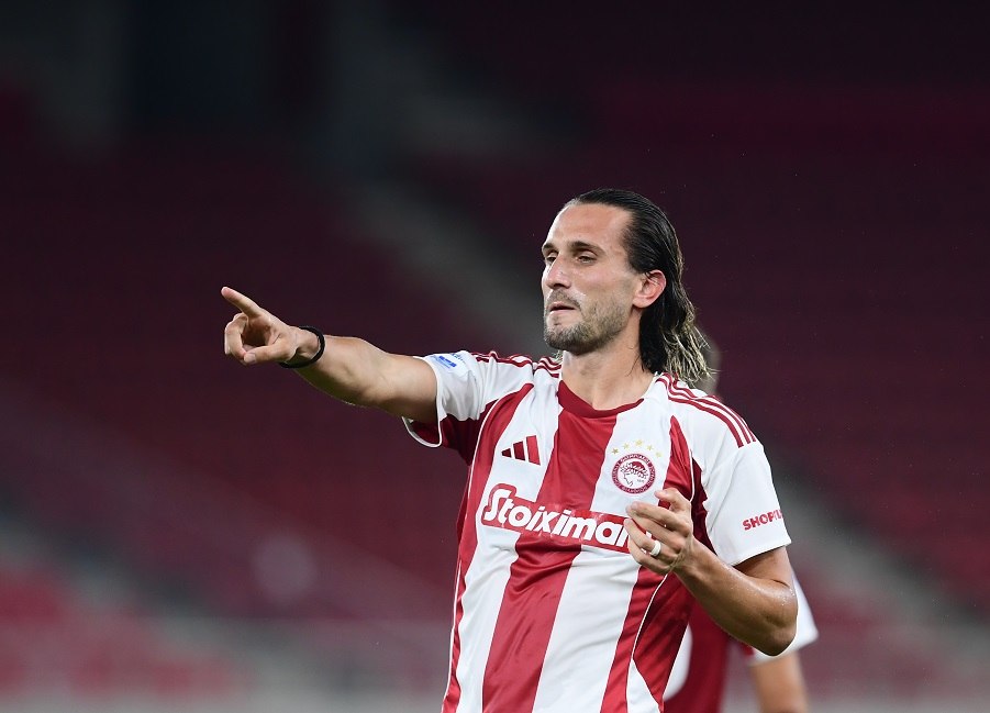 Ο Γιαζιτσί, το γραφείο του Μεντιλίμπαρ και τα λόγια του «ξανθού»…