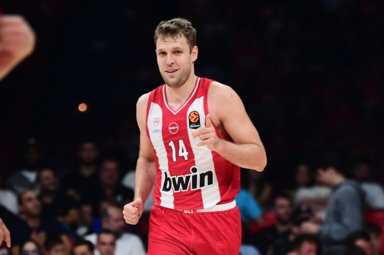 Επίδειξη δύναμης στο… ρελαντί