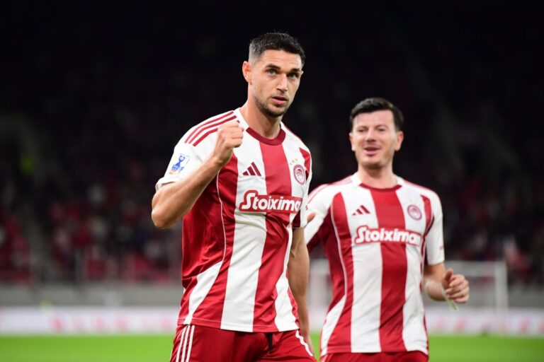 Ολυμπιακός – Βόλος 5-0: Περίπατος των «ερυθρόλευκων» με πολλά γκολ και σούπερ Γιάρεμτσουκ